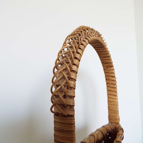 Wicker Wall Hanging organizer - Picture 4 of 7